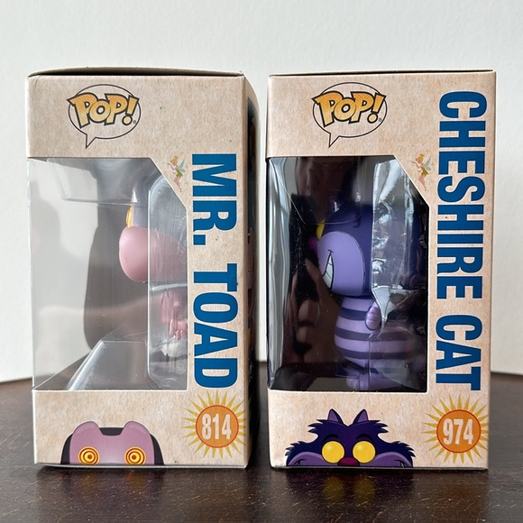 Bundle of 4 Disneyland 65th Anniversary Funko Pops - Picture 6 of 8